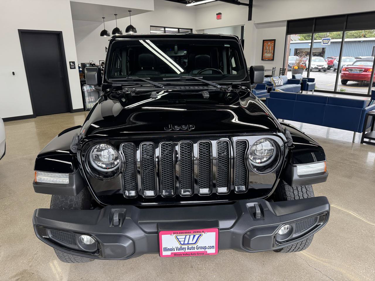 Used 2021 Jeep Wrangler Unlimited Sahara AWD/4WD image 4