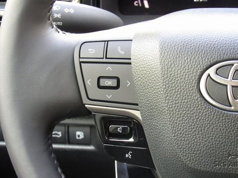 New 2025 Toyota Camry LE w/ Convenience Package AWD/4WD image 24