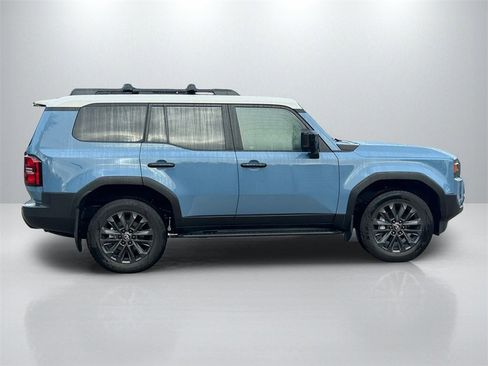 Used 2024 Toyota Land Cruiser image 4