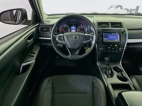 Used 2017 Toyota Camry SE FWD image 23