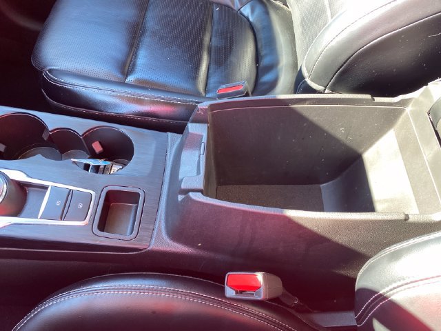 Used 2024 Ford Escape Platinum AWD/4WD image 15