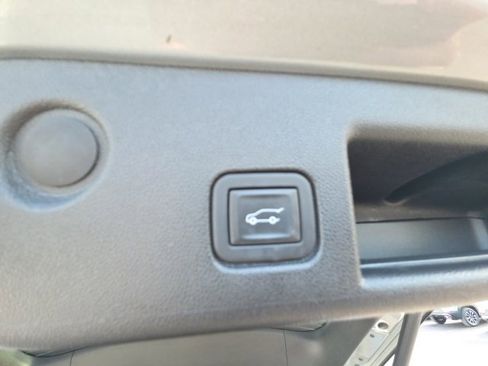 Used 2023 Chevrolet Equinox RS image 31