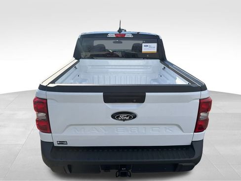 Certified 2025 Ford Maverick XLT w/ XLT Luxury Package image 4