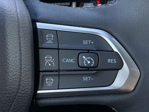 Used 2023 Jeep Compass Latitude w/ Sun and Sound Group AWD/4WD image 20