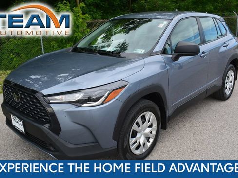 Used 2022 Toyota Corolla Cross L AWD/4WD image 1