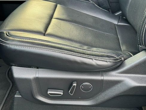 Used 2018 Ford F150 Lariat image 25