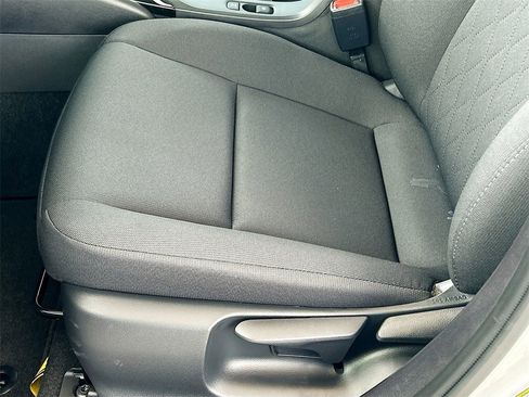 New 2025 Toyota Corolla LE image 19