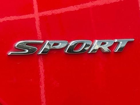 Used 2019 Honda Civic Sport image 6