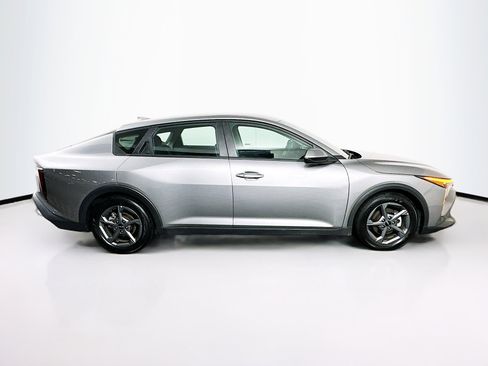 Used 2025 Kia K4 LXS image 10