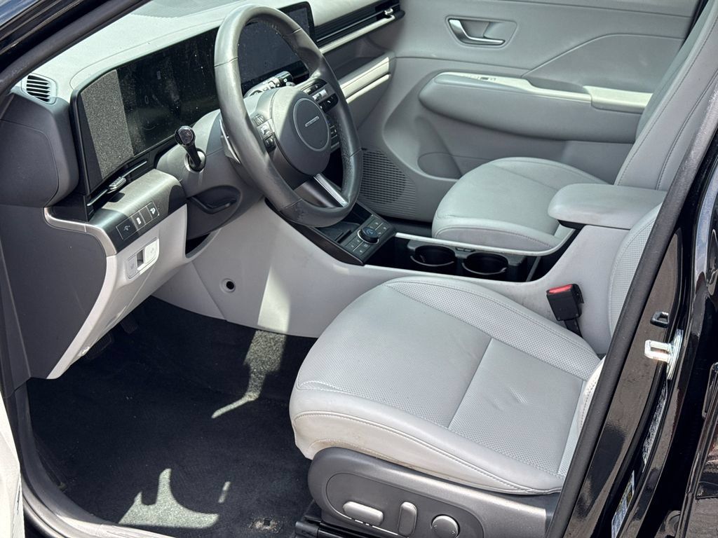 Used 2024 Hyundai Kona Limited AWD/4WD image 11