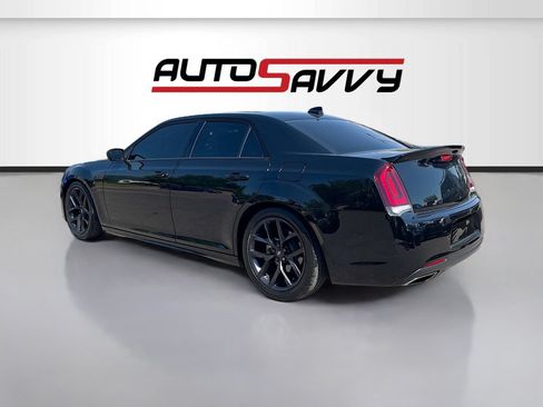 Used 2023 Chrysler 300 S w/ Comfort Group RWD image 5