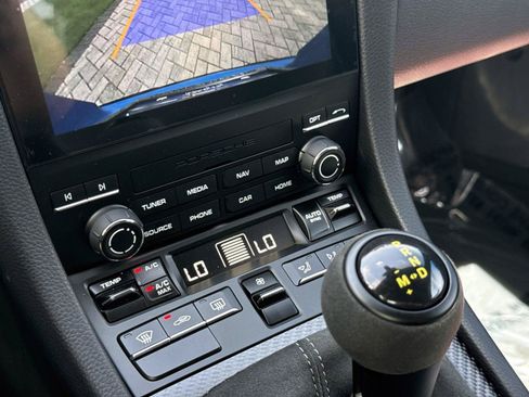 Used 2025 Porsche 718 Cayman GT4 RS w/ Chrono Package RWD image 26