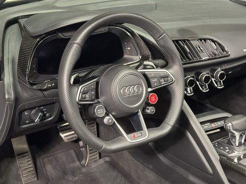 Used 2018 Audi R8 V10 plus image 27