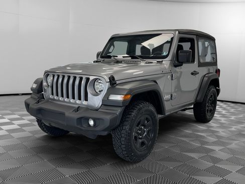 Used 2019 Jeep Wrangler Sport AWD/4WD image 4