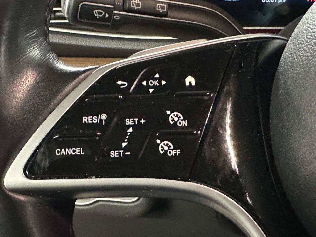 Used 2025 Mercedes-Benz GLE 350 4MATIC image 34