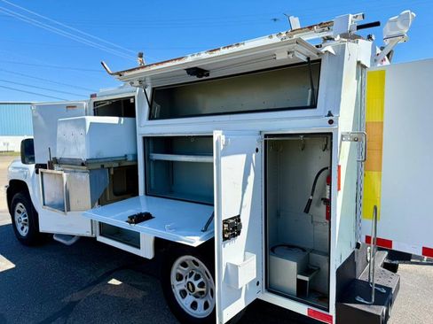 Used 2012 Chevrolet Silverado 3500 W/T image 10