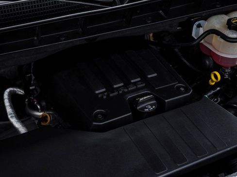 Used 2024 GMC Sierra 1500 Elevation image 32