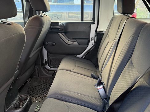 Used 2017 Jeep Wrangler Unlimited Sport image 6