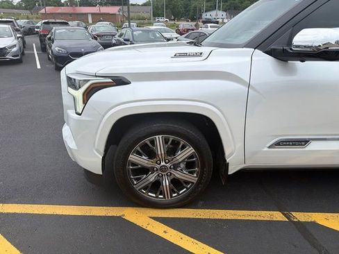 Used 2023 Toyota Sequoia Capstone AWD/4WD image 10