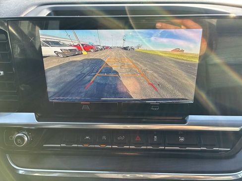 Used 2023 GMC Sierra 1500 SLT image 14