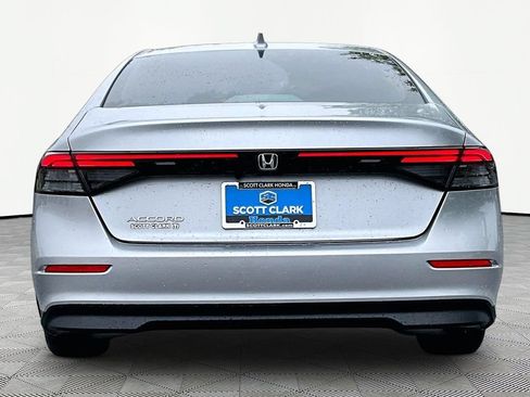 Certified 2025 Honda Accord LX image 6