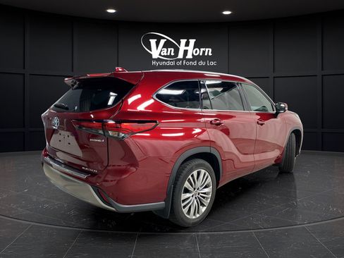 Used 2022 Toyota Highlander Platinum AWD/4WD image 7