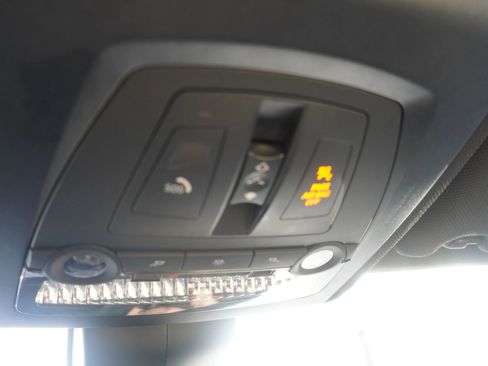 Used 2016 BMW 550i xDrive Sedan image 37