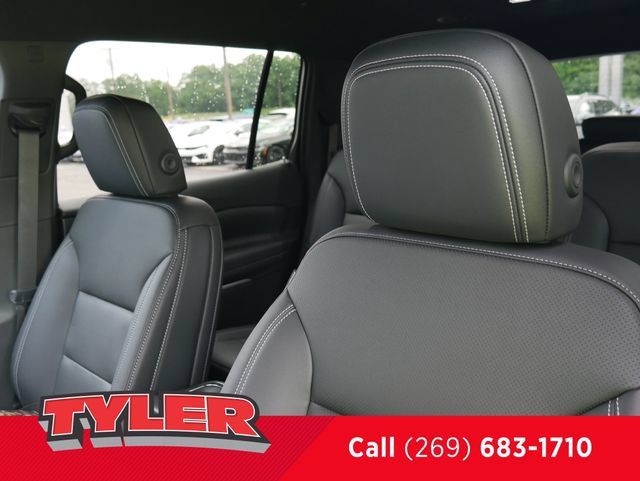 New 2026 Chevrolet Traverse LT w/ Driver Confidence Package AWD/4WD image 36