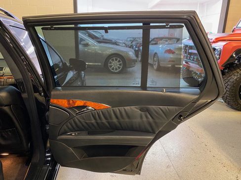 Used 2007 Mercedes-Benz E 63 AMG Wagon image 40