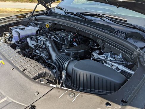 Used 2026 Jeep Grand Cherokee Laredo image 11