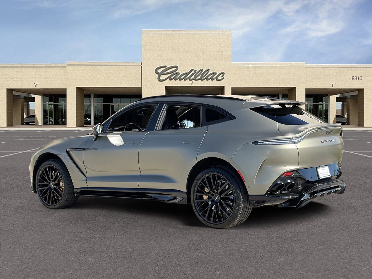Used 2023 Aston Martin DBX 707 AWD/4WD image 7