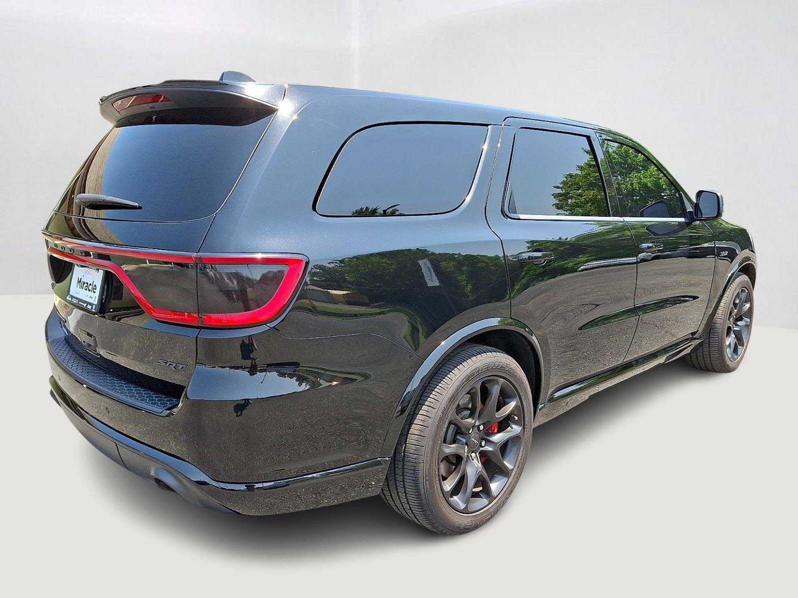 Used 2022 Dodge Durango SRT w/ Black Package AWD/4WD image 6