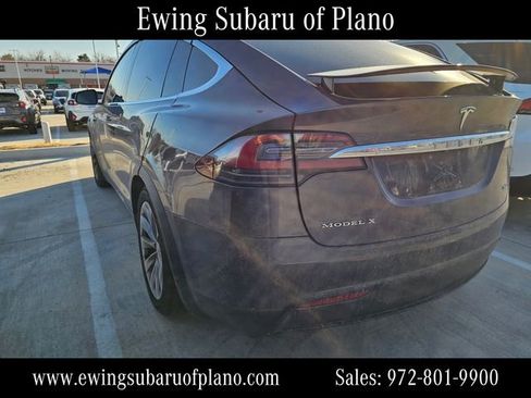 Used 2018 Tesla Model X 75D image 3