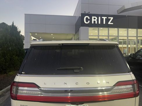 Used 2019 Lincoln Navigator Reserve image 5