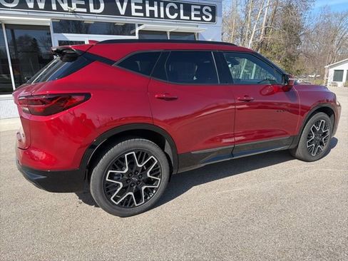 Certified 2024 Chevrolet Blazer RS w/ Enhanced Convenience Package FWD image 3