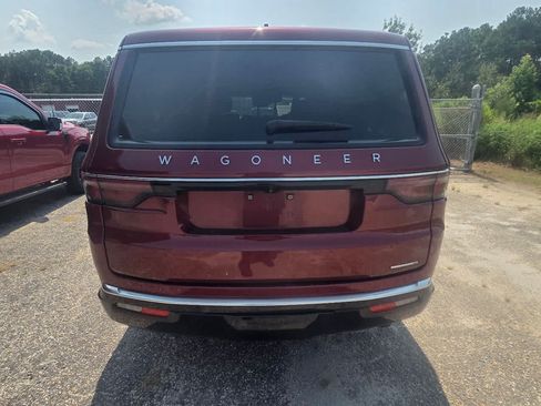 Used 2024 Jeep Wagoneer Series III AWD/4WD image 8