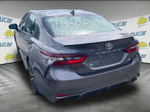 Used 2024 Toyota Camry SE FWD image 3
