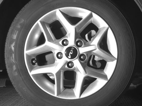 Used 2025 Kia Soul LX w/ LX Technology Package image 13