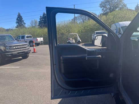 Used 2020 Ford F150 XLT w/ Equipment Group 302A Luxury AWD/4WD image 12