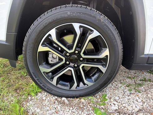 Used 2024 Jeep Compass Limited AWD/4WD image 6