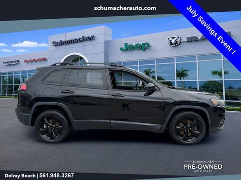 Used 2020 Jeep Cherokee Latitude Plus FWD image 8