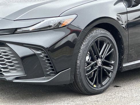 New 2026 Toyota Camry SE image 7
