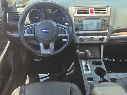 Used 2016 Subaru Outback 2.5i Limited AWD/4WD image 12