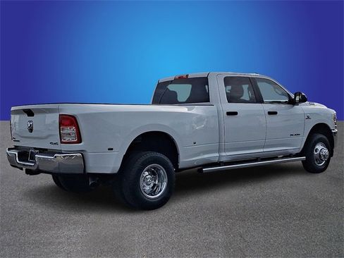 Used 2022 RAM 3500 Big Horn image 4