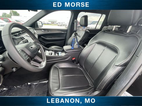 Used 2024 Jeep Grand Cherokee L Limited w/ Luxury Tech Group II AWD/4WD image 19