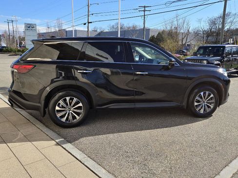 Certified 2023 INFINITI QX60 Pure image 16