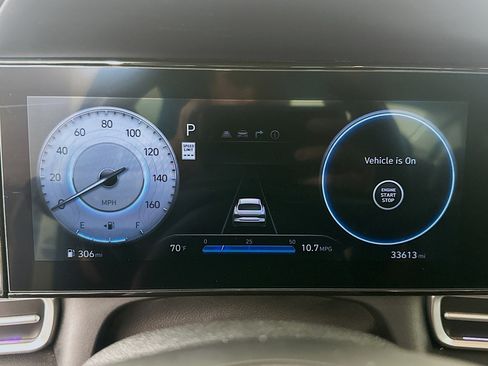 Used 2025 Hyundai Elantra SEL image 19