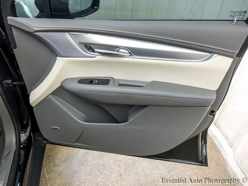 Certified 2023 Cadillac XT5 Premium Luxury w/ Technology Package AWD/4WD image 26