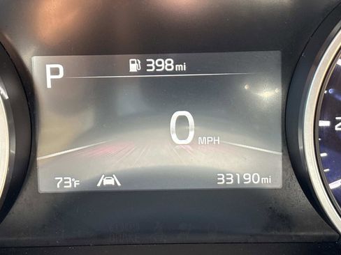 Used 2024 Kia Carnival EX FWD image 20