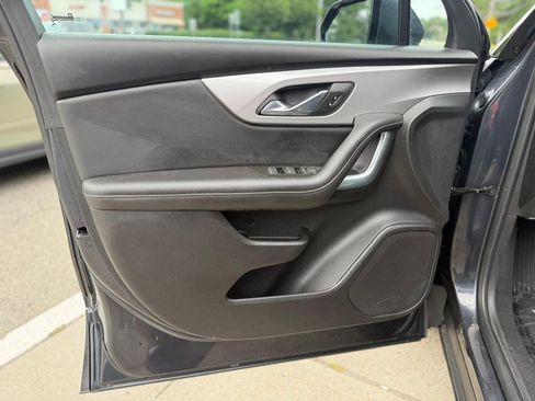 Used 2021 Chevrolet Blazer LT FWD image 14